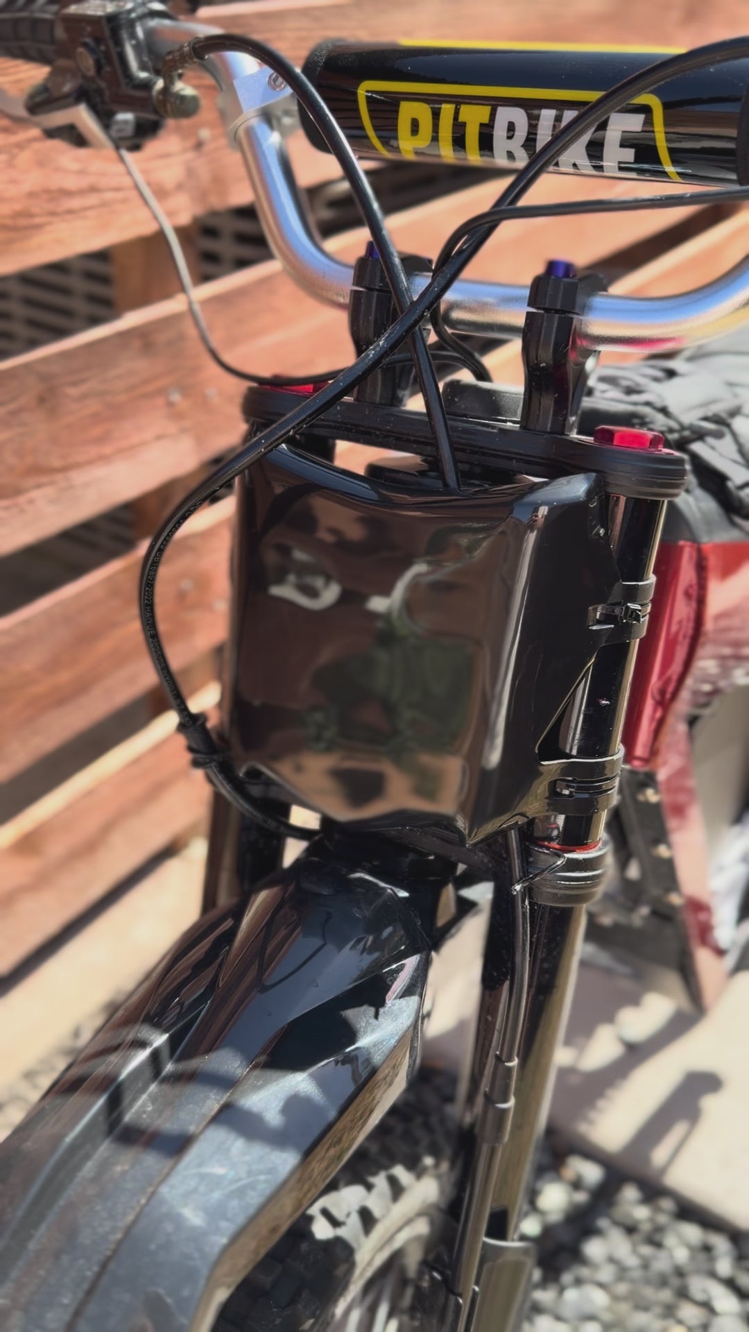 Motocutz style plate